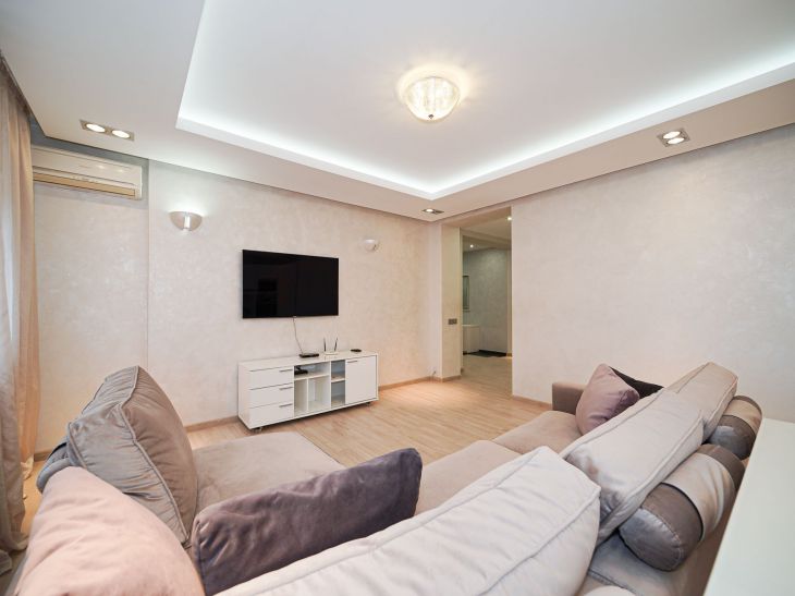 How to save space in a two-room apartment: making your home spacious room