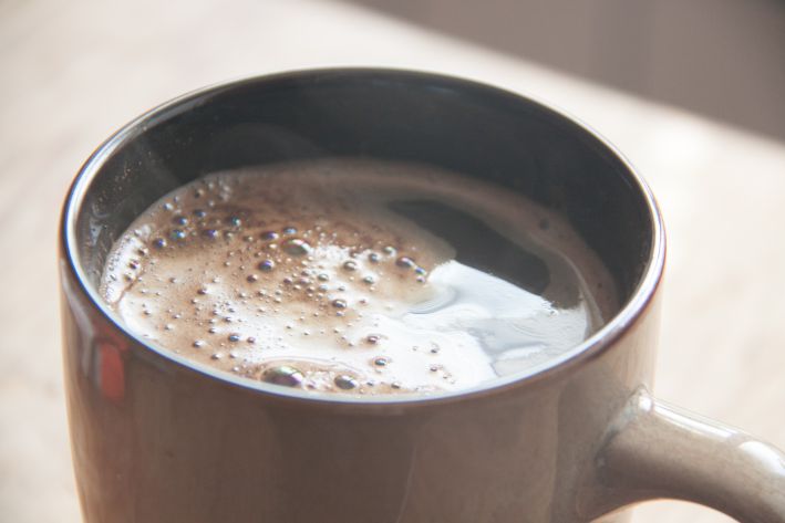 Coffee as a fertilizer: benefits and harms for indoor flowers and plants in the garden coffee