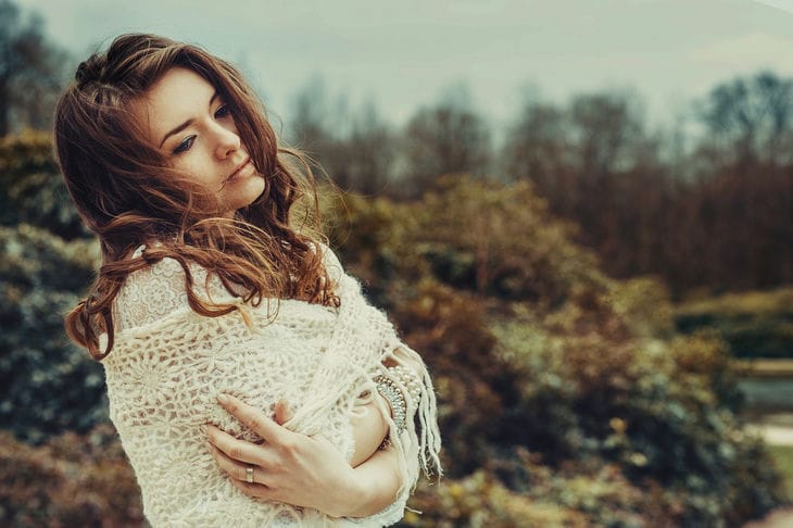 What tactless questions do single women hear: how to answer them correctly young woman