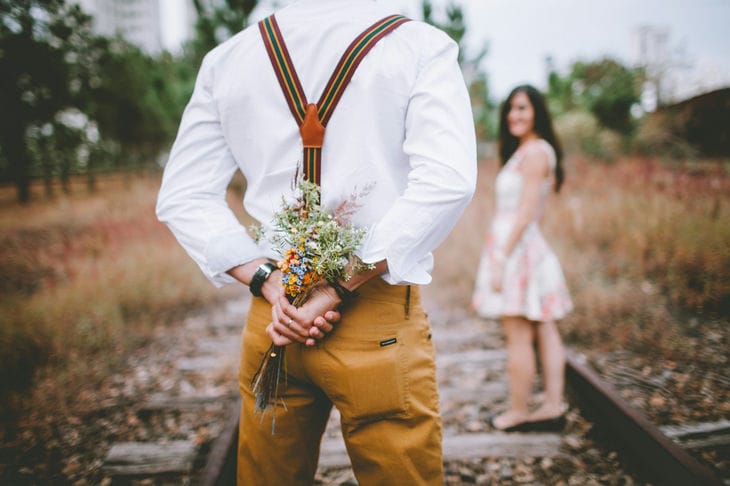 Why Some People Can't Find a Partner: 5 Reasons pair