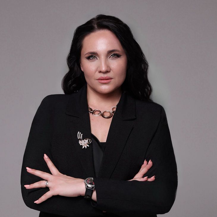 Yulia Bazhanova Yulia Bazhanova