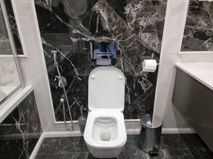 How to Organize Storage in a Small Toilet: Options to Help toilet