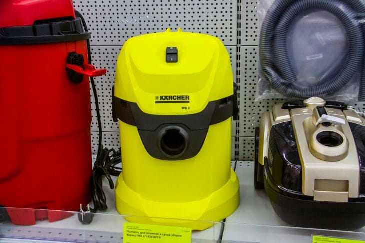 Detergent vacuum cleaner: do we need this miracle of technology vacuum cleaner