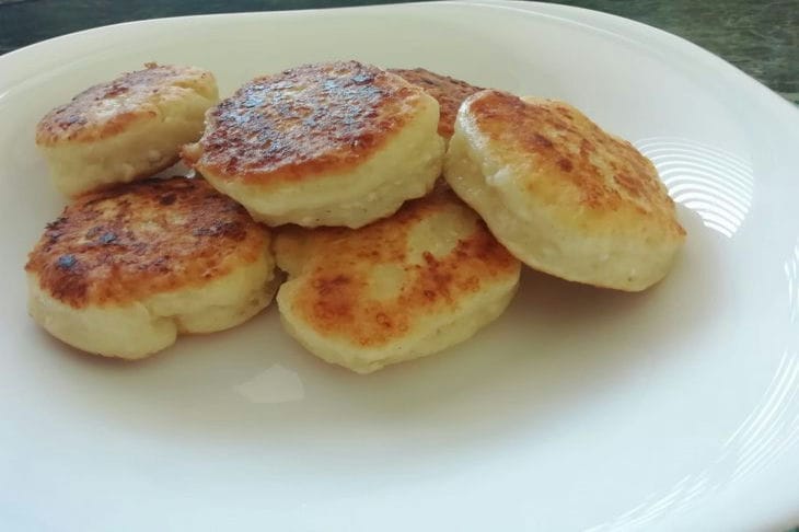 What kind of cottage cheese to choose for syrniki so that they don’t fall apart: advice from a chef syrniki