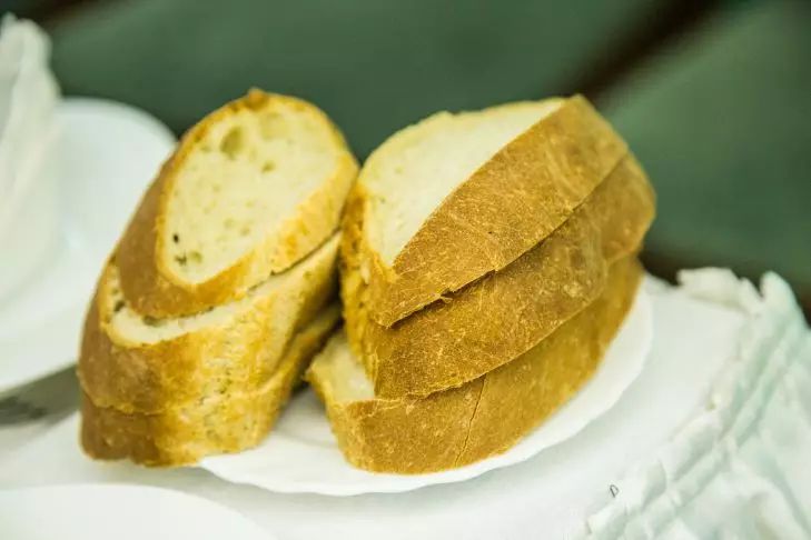 Can You Eat Moldy Foods: What to Do – Cut Them Off or Throw Them Away bread