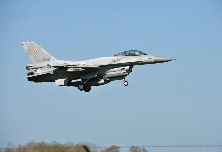 Israel violated Lebanese airspace fighter