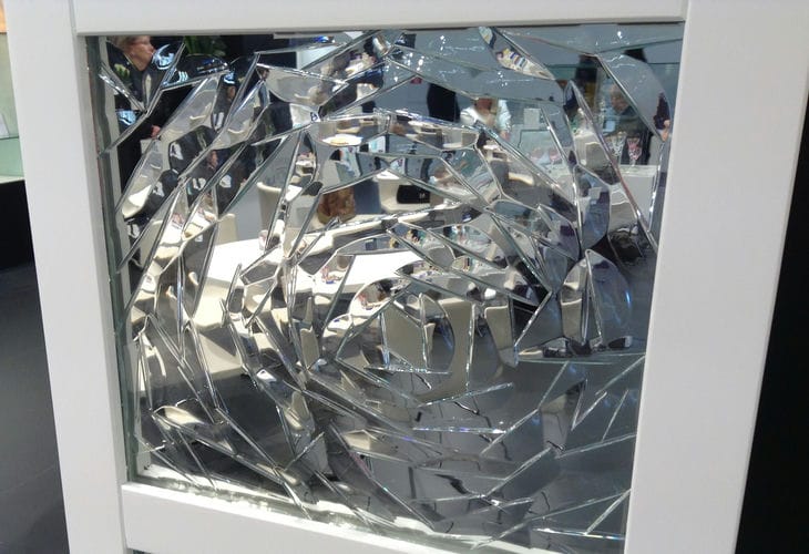 Glass structures in the interior: how to add zest to any room glass