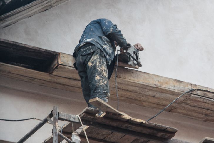 In Russia, citizens named the amount of money sufficient for repairs repair