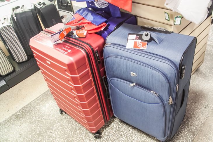 Pensioner Detained in Russia for Returning from Dubai with Luggage Worth 18 Million Rubles Suitcases