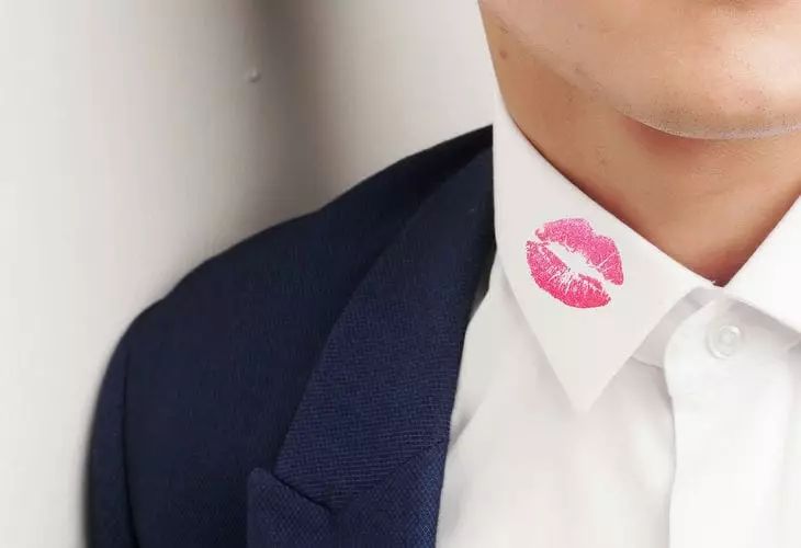 Alarm bells: three sure signs that your new man may betray you man