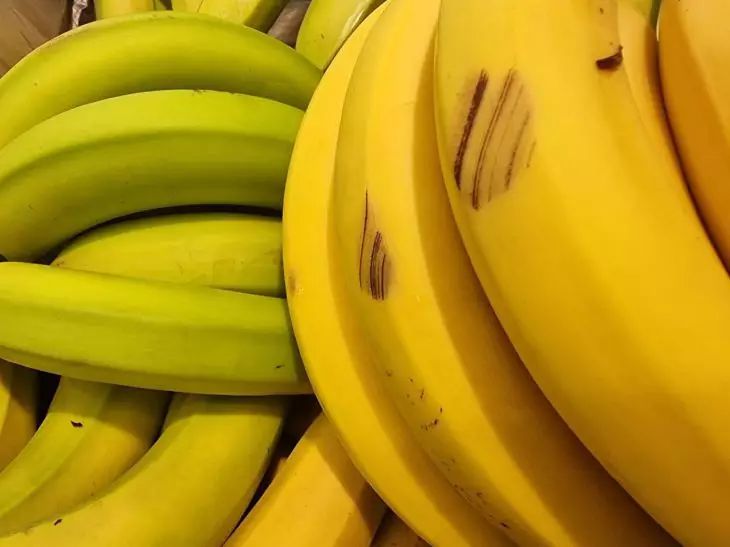 What Happens If You Eat 6 Bananas Every Day: How Will It Affect Your Body? banana