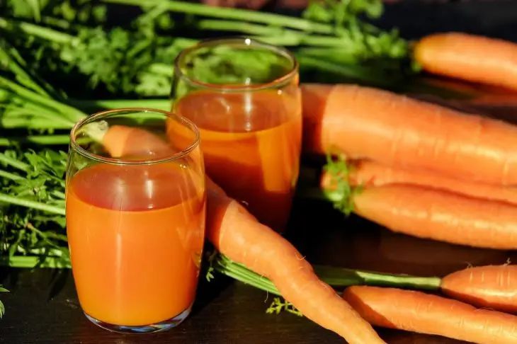 What Happens When You Drink Carrot Juice Every Day: Unexpected Results carrot