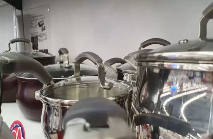 How to Clean Pots and Pans Quickly and Easily: Helpful Tip dish
