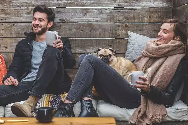 A man's interest in a woman is immediately visible from just one point: what to pay attention to woman