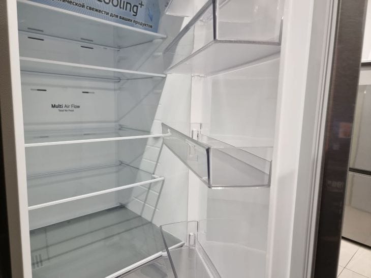Your fridge is full of poison: you put this food in there every day refrigerator